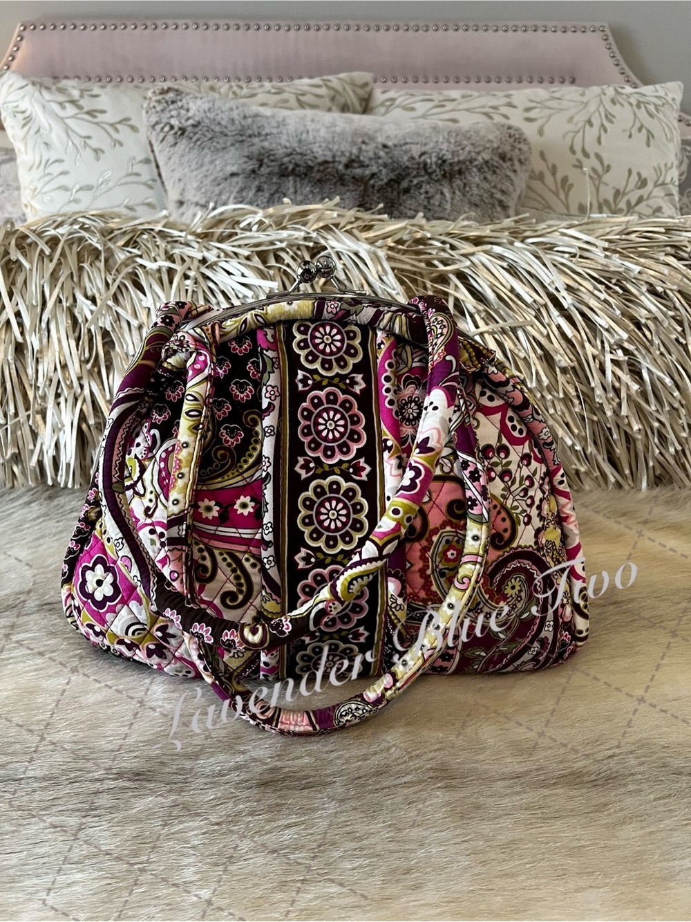 VERA BRADLEY Very Berry Paisley Eloise Bag Kisslock Green Pink Paisley 2010 Y2K